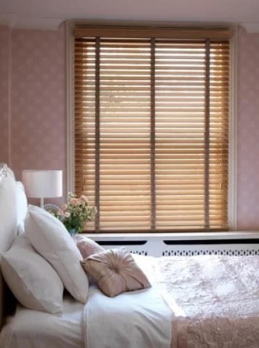 Tuscan Oak Wooden Venetian Blind - Image 4